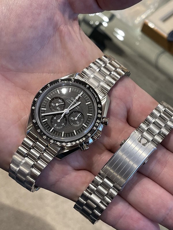 A6185DCB-1931-4A26-9CC2-88483DCFD8AF