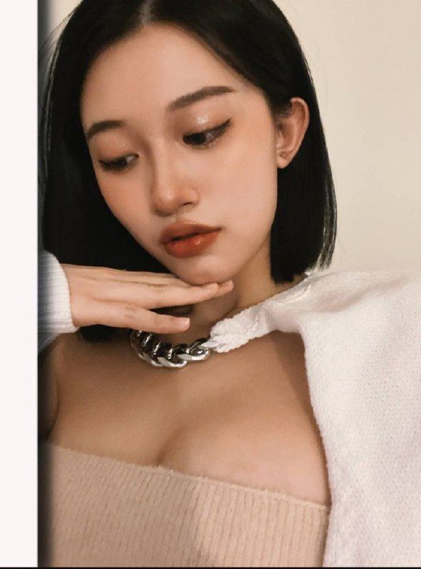 小红书上约的拍私房的妹子苏畅，身材颜值都是满分，有M倾向