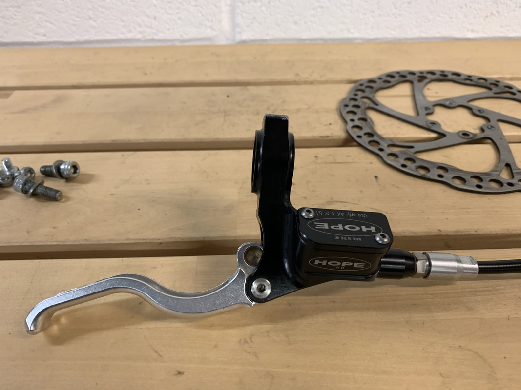 E0843BB9-5A80-456B-A9CF-BCC8A7E82485