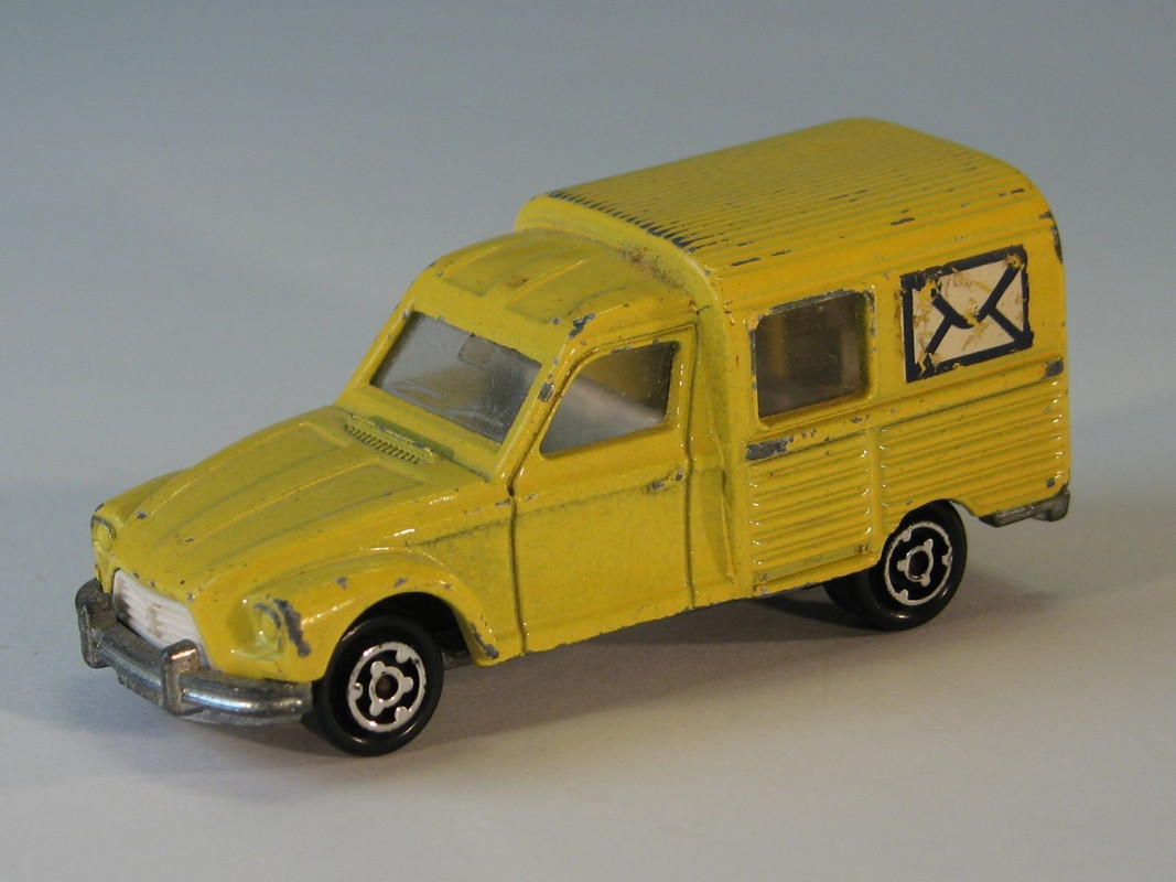 Citroën Acadiane Majorette jaune 1 01