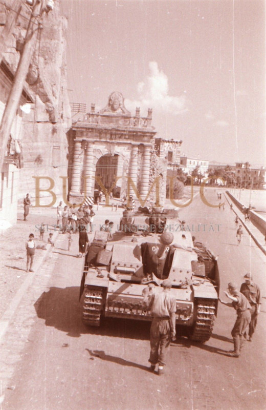 Sturmgeschütz Langrohr Panzer-Abteilung 115 Italien Großstadt
