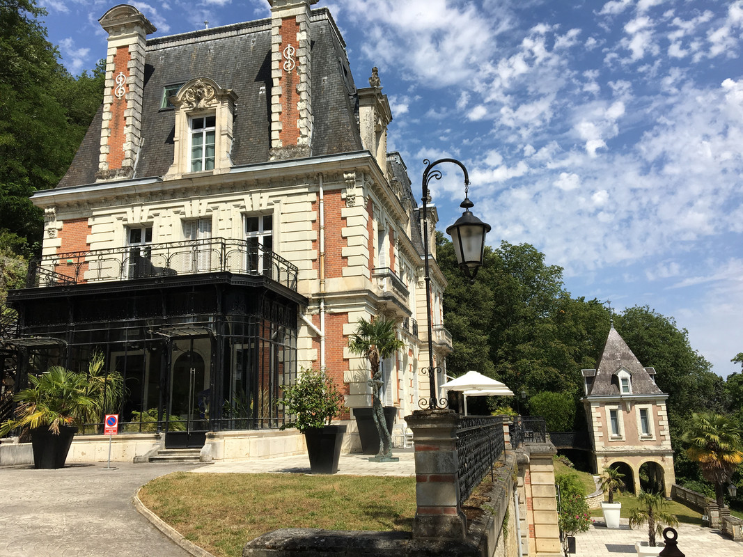 4FFF4789-10C4-4465-8F38-4A04BB404252