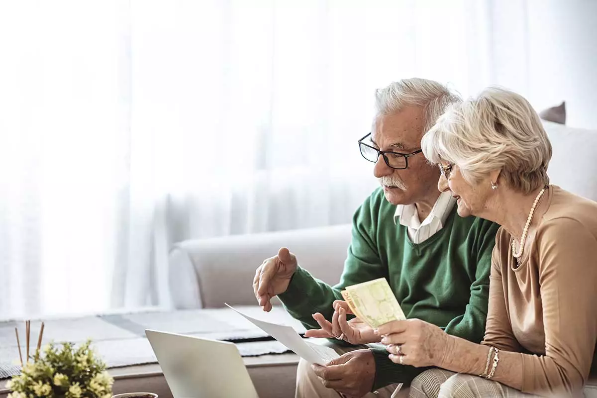 seniors investing advice