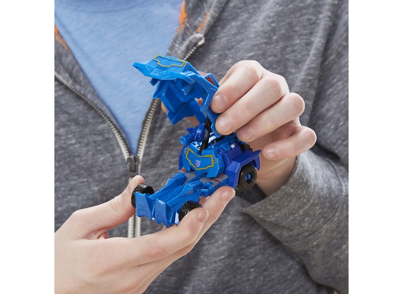 Transformers-Cyberverse-1-Step-Soundwave-003