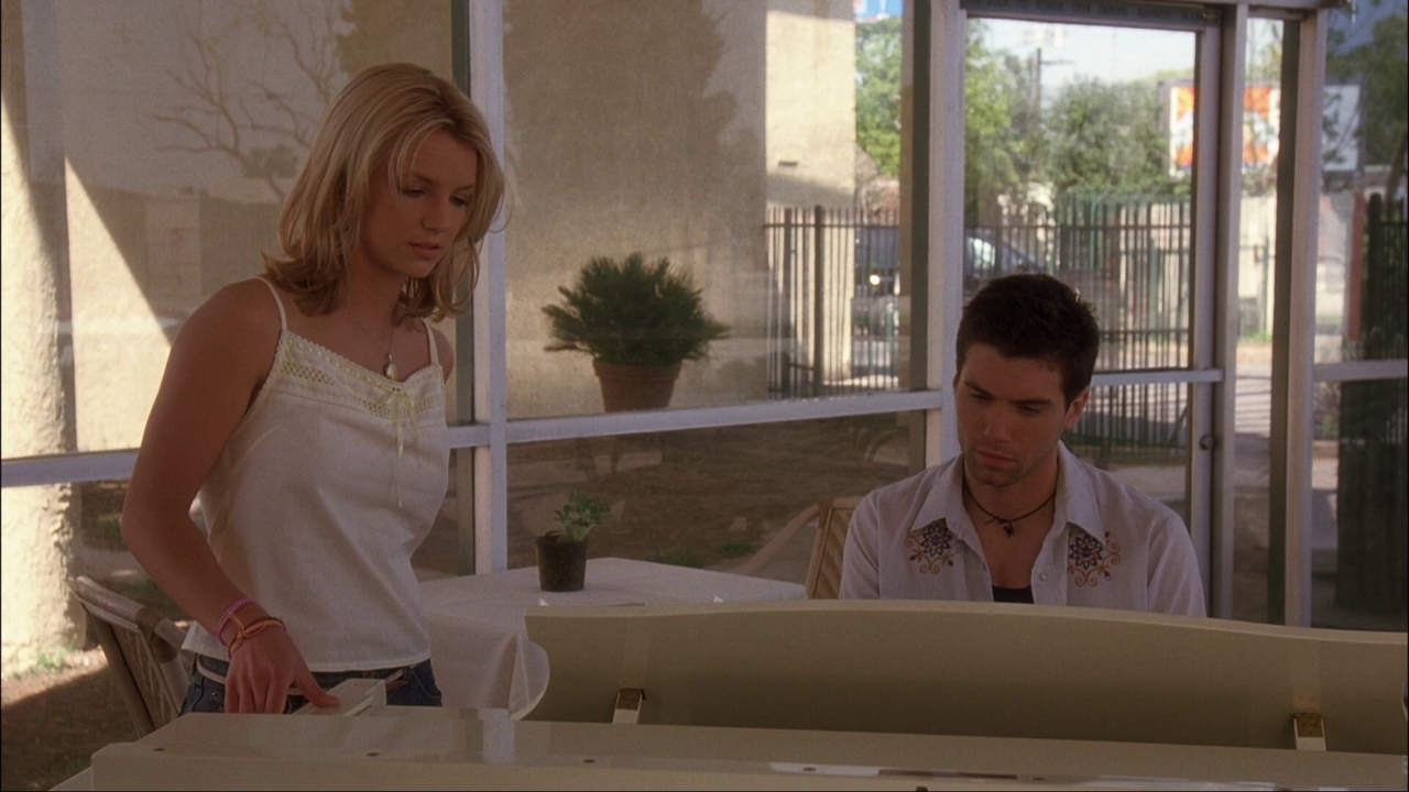 vlcsnap-2024-02-15-22h57m09s479