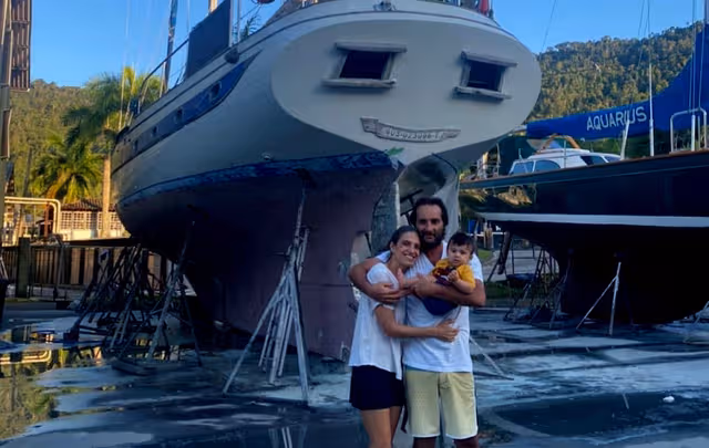 Veleiro Joaquina, projeto da família Noah Boats em Paraty