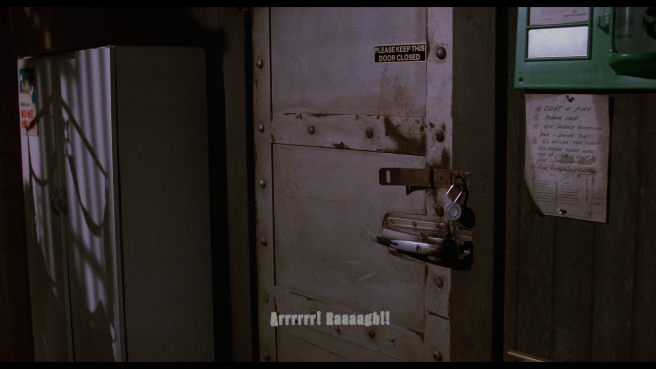 The.Return.of.the.Living.Dead.1985.UHD.2160p.HDR.DoVi.BDREMUX.-.Нечипорук.mkv_snapshot_00.17.41.131