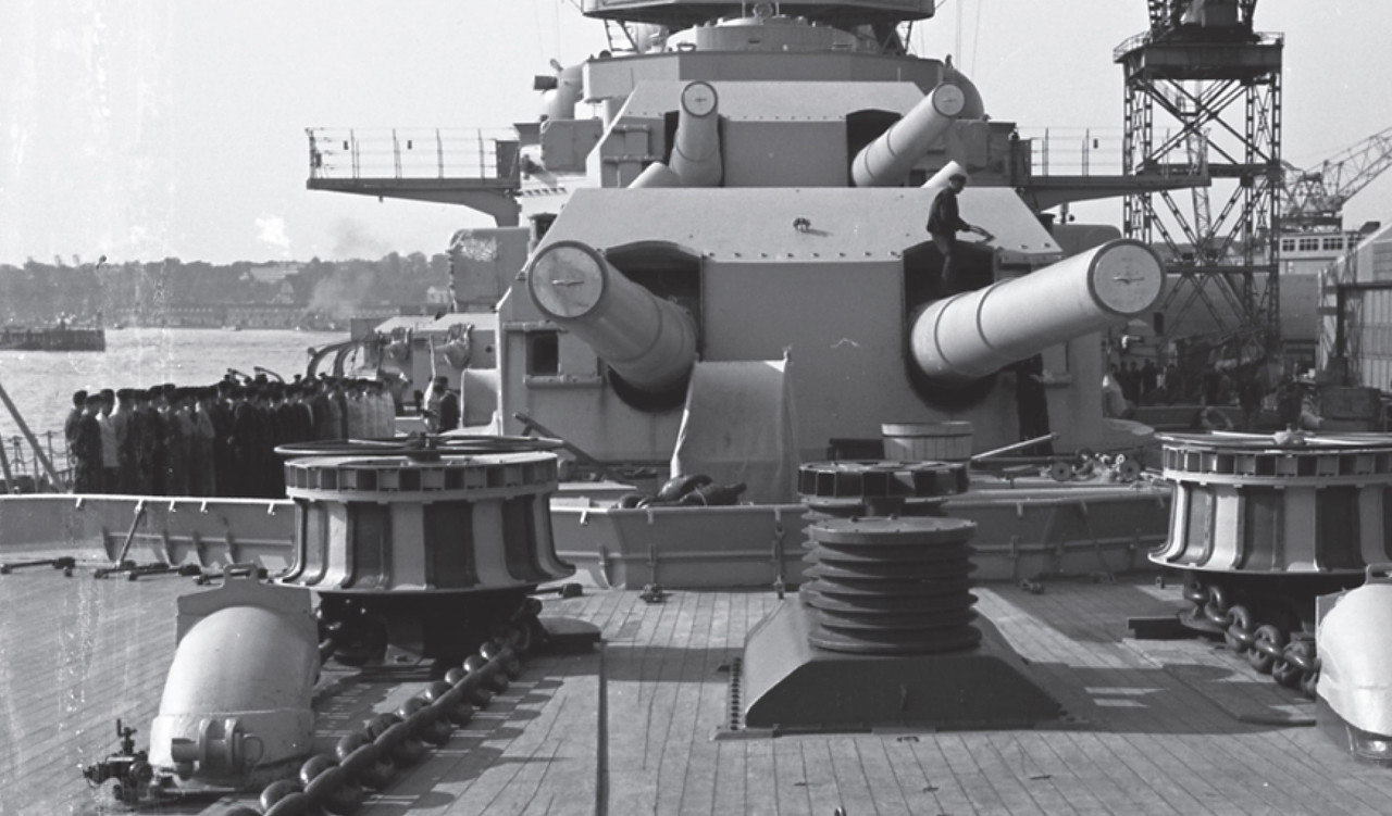 Cherche renseignement sur détail extérieur canon 38cm Bismarck Screenshot-2022-01-14-22-40-56-085