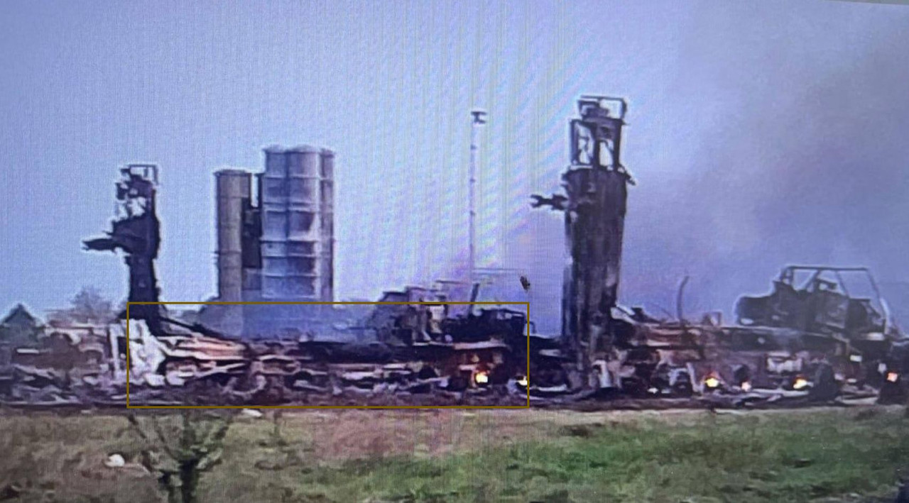1022 5P85SM2-01 launcher (for S-400 'Triumf') destr 17 04 24