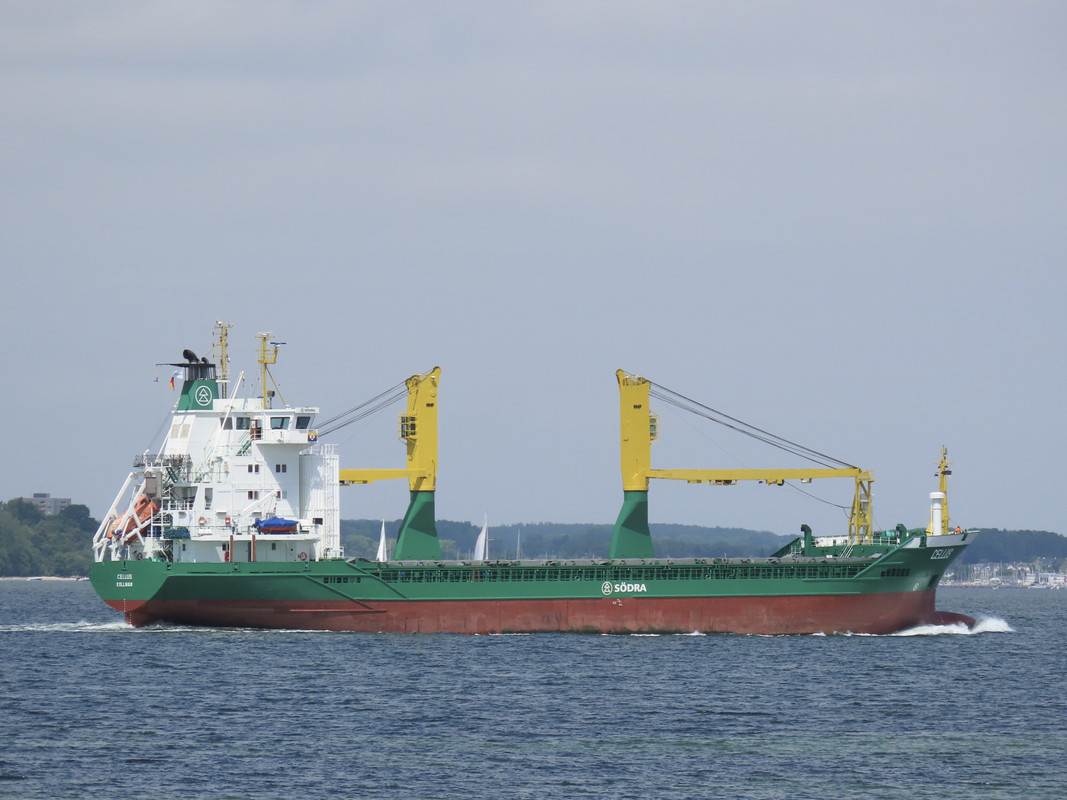 4F1929B8-FC2F-4DC2-B62B-1C1862A3B6DA