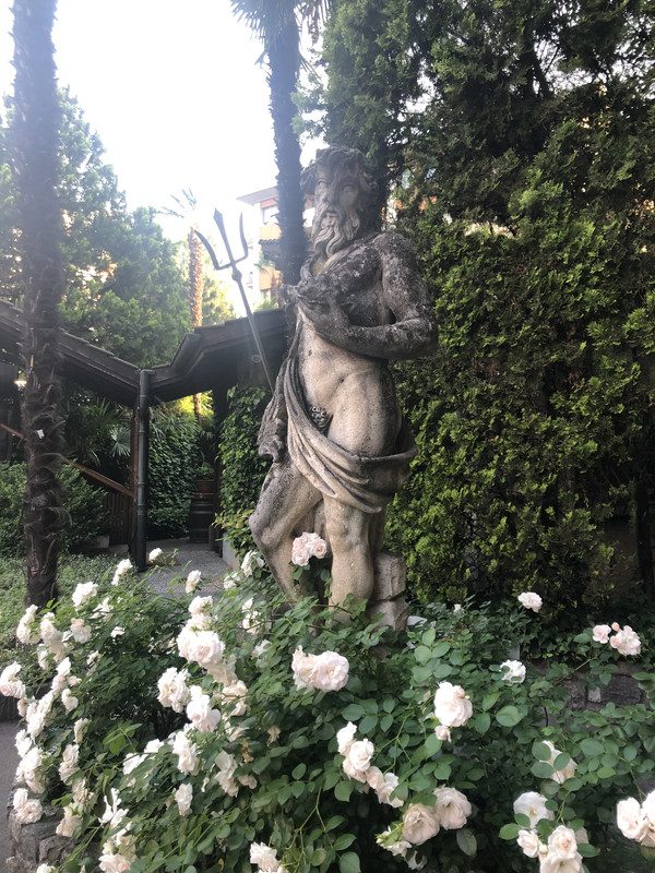 36E4F37C-DFEB-4642-A21A-76BB4BBAA128