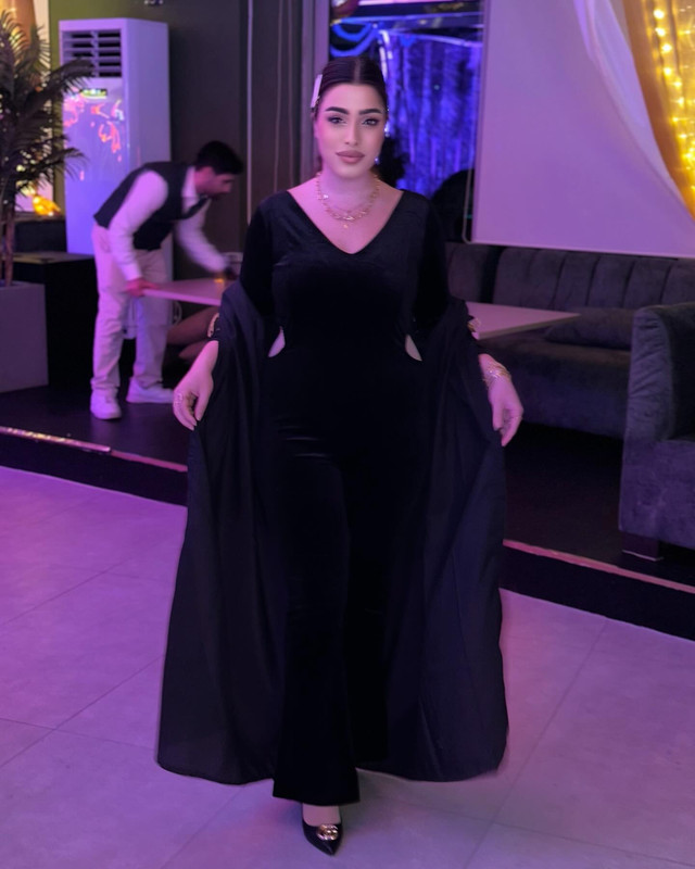صور إليسا أندونيان فضيحة 2026 - مشاهد ساخنة | إليسا أندونيان 2025! Elissaandonian-1756229259892