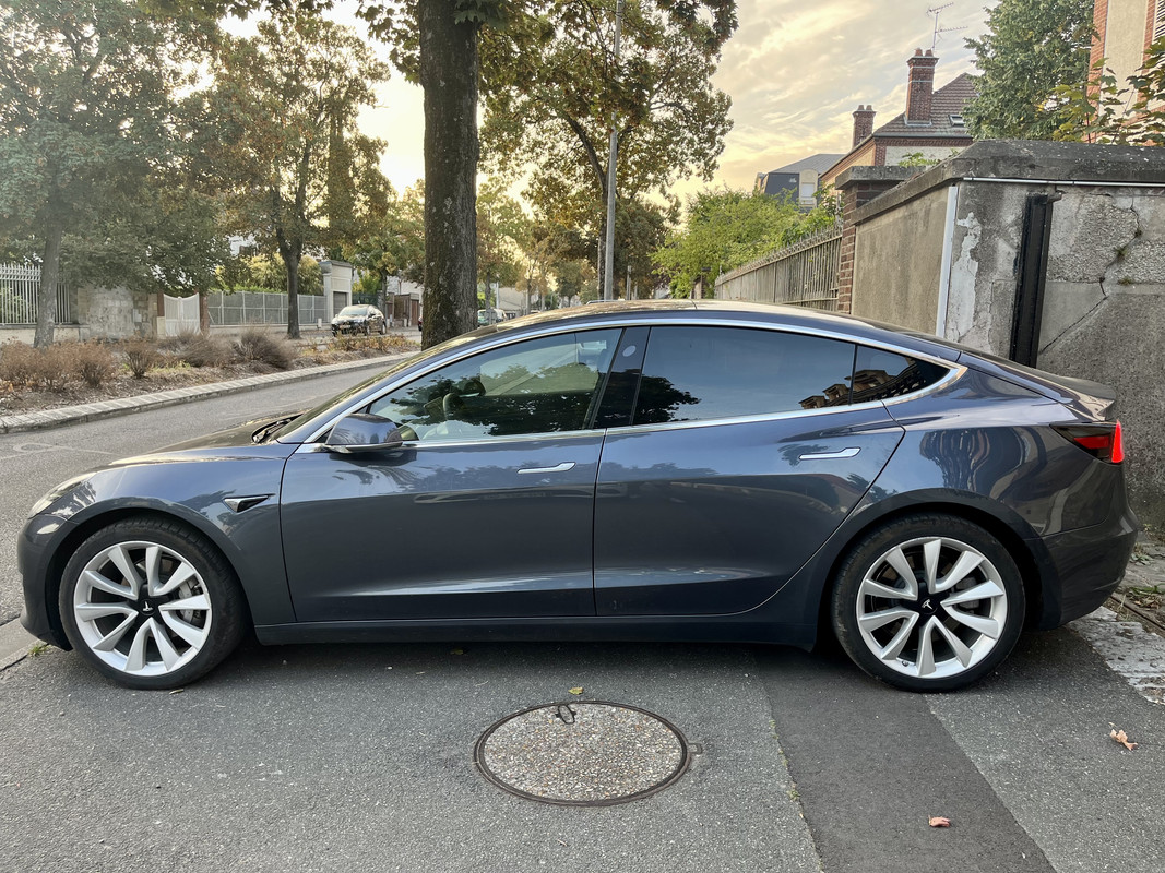 4EE32A8B-74BA-4296-9858-4EA740585A4C