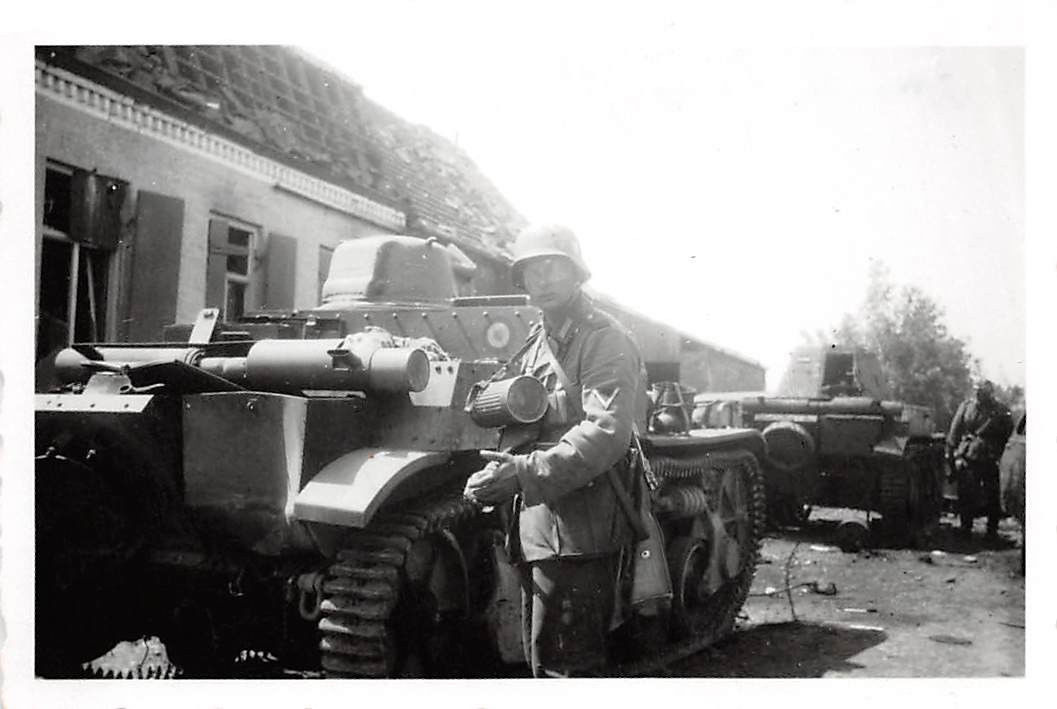 Französischer Panzer AMR 35 Renault bei Ghyvelde