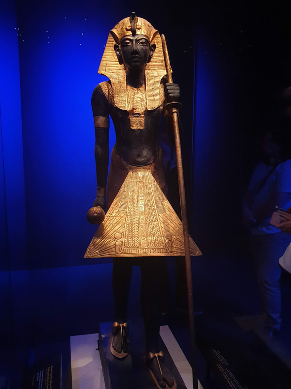 A2419C8D-D276-463C-842B-AB67C158690E