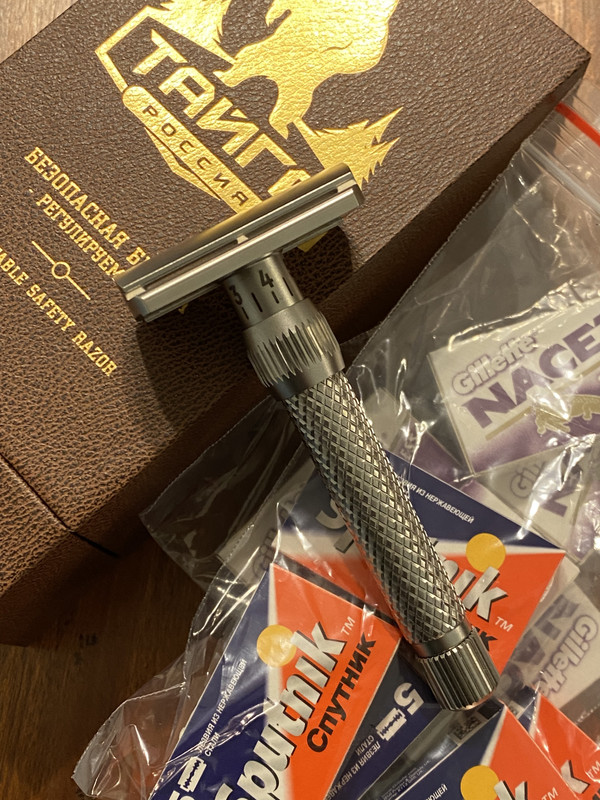 1111E8F3-D593-4FBF-92FC-5CE5E2F7FEB1