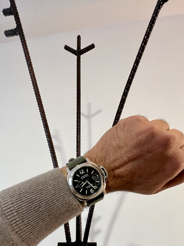 CDCEB53A-D195-47E3-A016-733F79AAD8FB