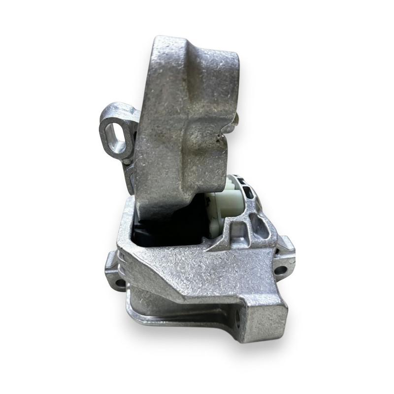 ENGINE MOUNTING LH W117 W156 W176 W246 (246 240 2317) 246 240 0617