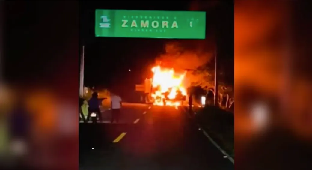 Michoacán en llamas: sicarios del CJNG hicieron narcobloqueos