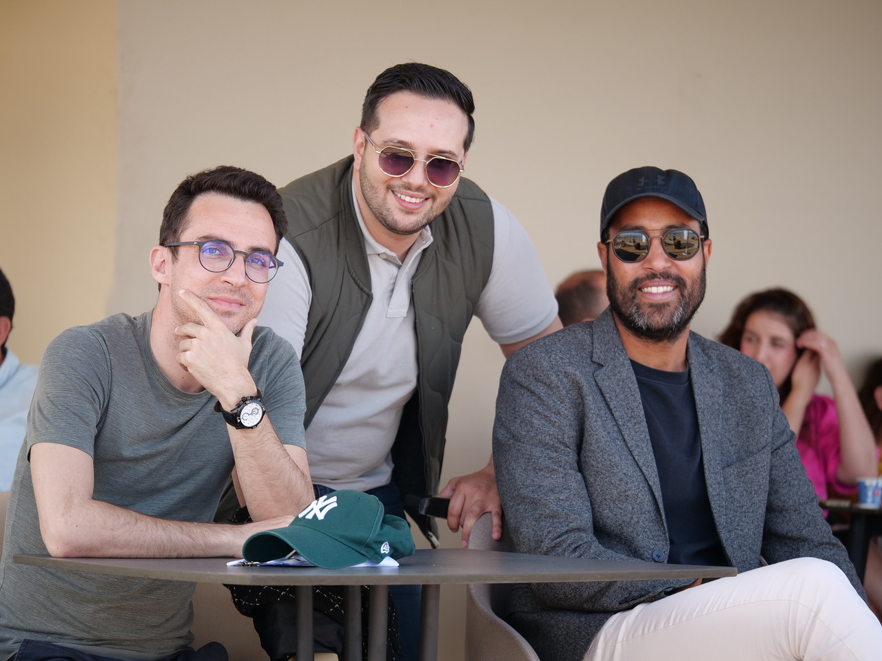 P1667857
