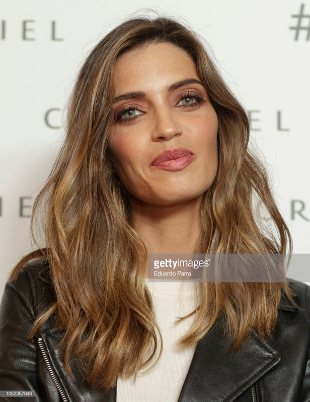 AA7437FC-D691-4087-BA15-493FD8C39422