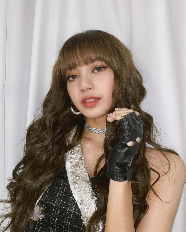 200106-LISA-Instagram-Update-documents-2