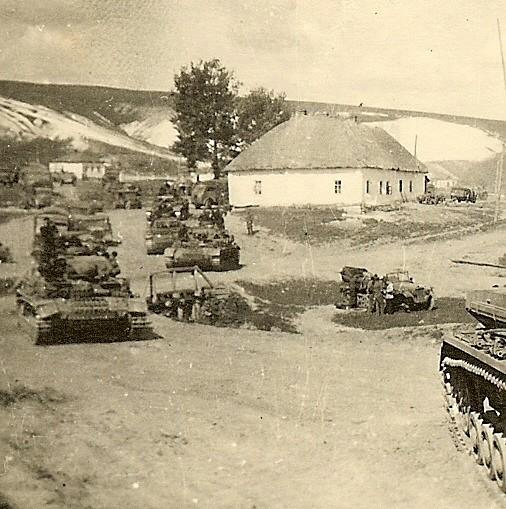 German Pzkw.IV Panzer Tank Kompanie Passing Russian Church in Village! (2)