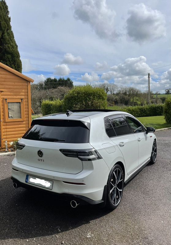 CCEFCE42-6E75-4576-821F-F683DA5C8AE9