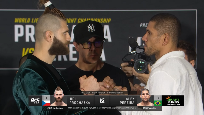 Бойците от UFC 295 лице в лице