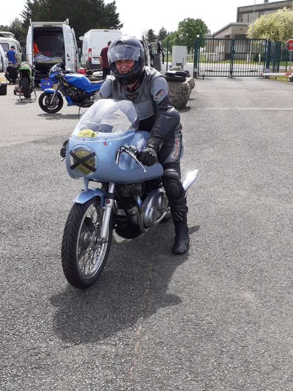 90A28621-9619-4CEF-90A8-EACA8ACB29EA