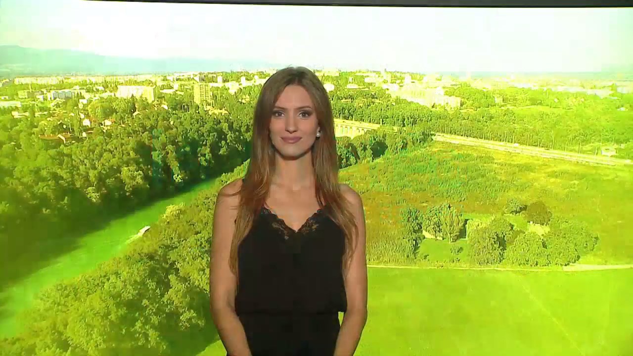 Ellen 140917.mp4_snapshot_00.06_[2017.09.16_02.2