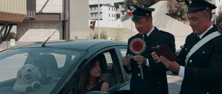 Non.Ci.Resta.Che.Ridere.2019.iTALiAN.WEBRiP.AC3.XviD.avi_snapshot_00.07.16.250