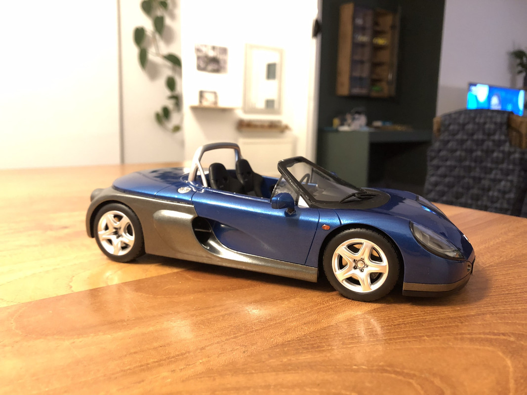 CE1D36C6-5225-42F8-8F77-9C88B06DF33A