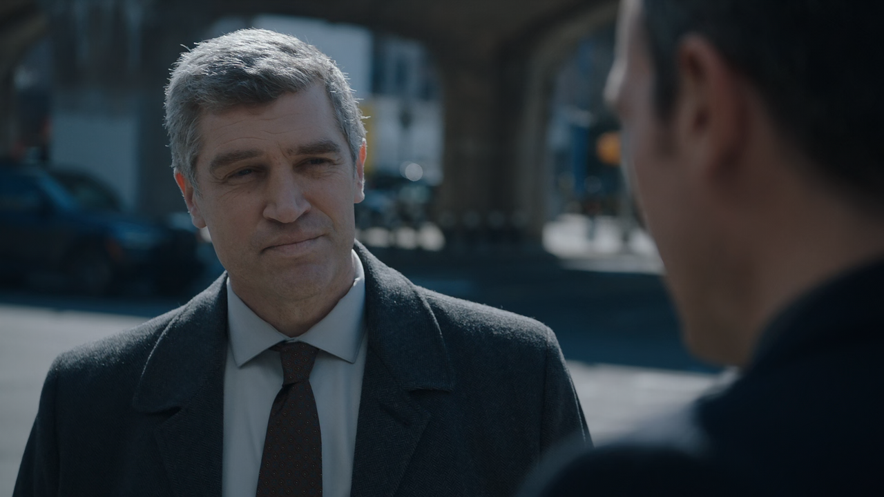 FBI.S03E10.Checks.and.Balances.1080p.10bit.AMZN.WEB-DL.DDP5.1.HEVC-Vyndros.mkv_snapshot_06.13_[2021.