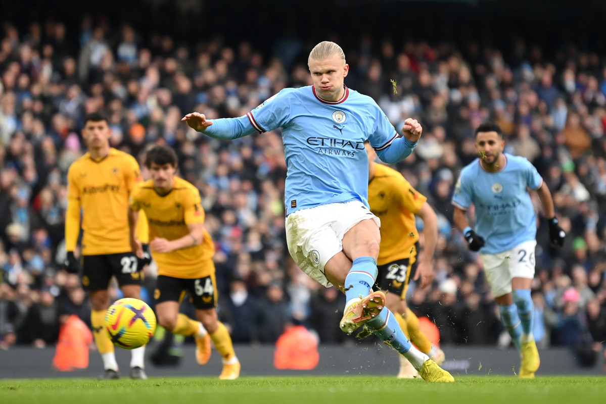 Wolves vs Man City, 23h30 ngày 16/08