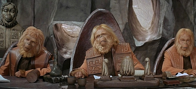 PLANET-OF-APES-ORANGUTANS-1-A-FOTOR.jpg