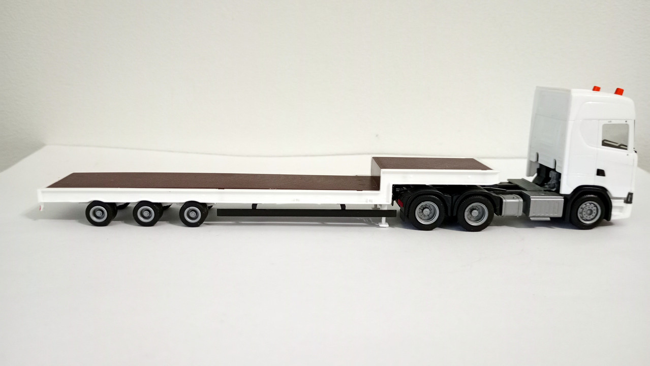 Mach (3315)