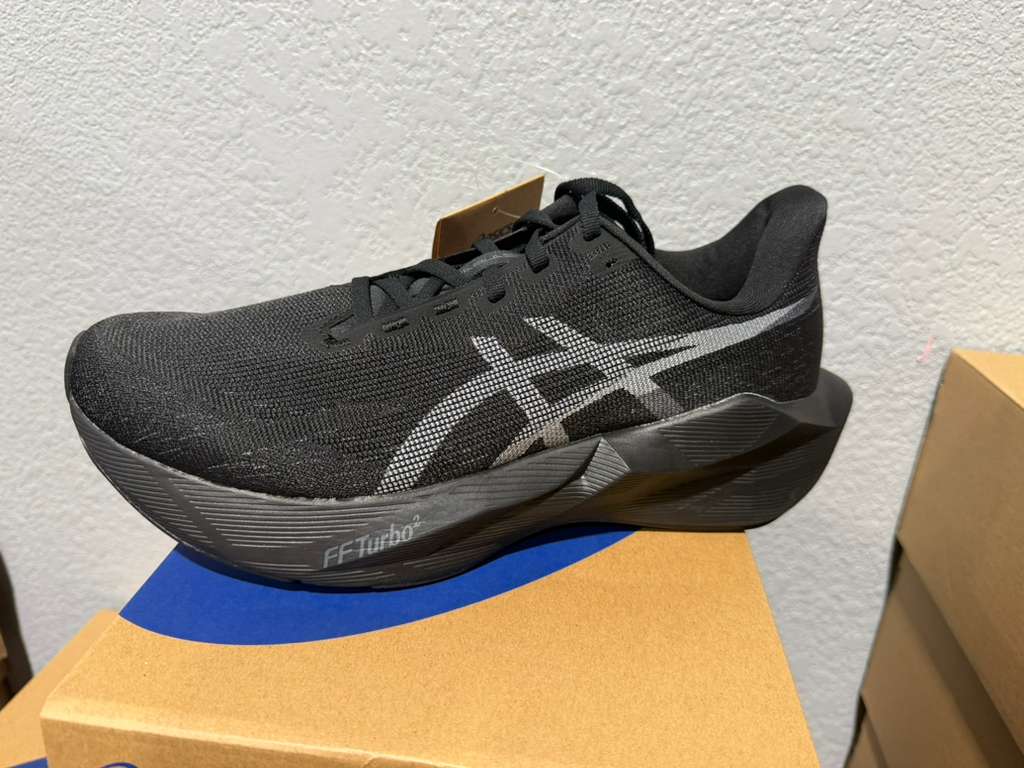 ASICS Novablast 6 Black Running Shoes Gym Training Sneakers  display picture 2