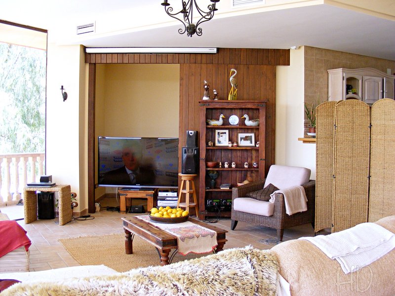 Spanish-Casa-HD.jpg