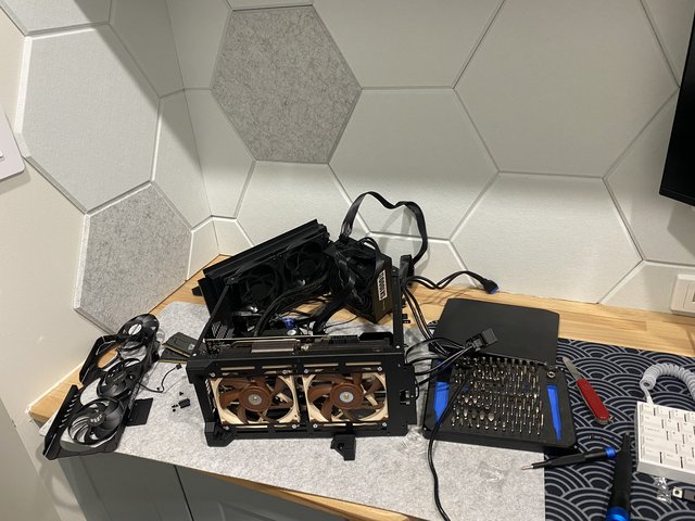 5058CA42-01CF-42F5-AF9A-CF17B3F21770