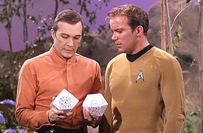 STAR-TREK-CUBE-1-A-FOTOR-2.jpg