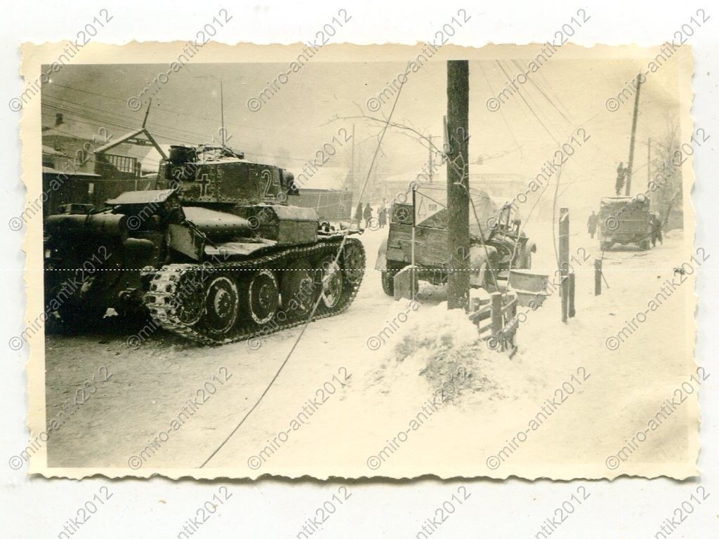 Foto, Wehrmacht, Panzer 38 (t), Turmnummer 524, Einsatz in Juchnow, Russland, 1