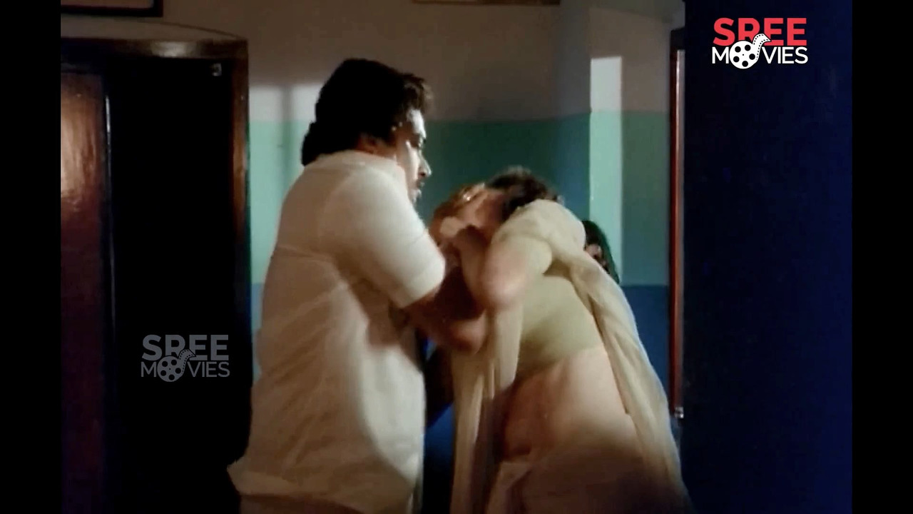 [Image: Geetha-molesting-scenes-from-Kshamichu-E...53-942.jpg]