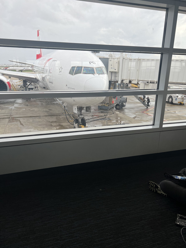 D99F0296-C204-4EF5-A3D9-7B75A32A4C77