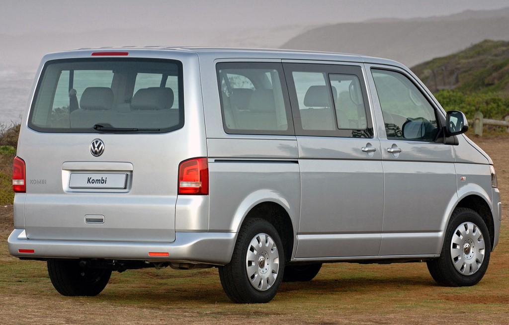 Volkswagen-T5 Transporter Bus