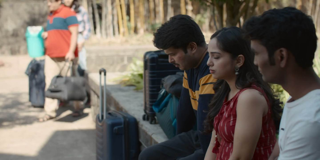 Hostel Daze (2023) Season 4 [Hindi] WebRip 480p, 720p ESub - Complete Screenshot