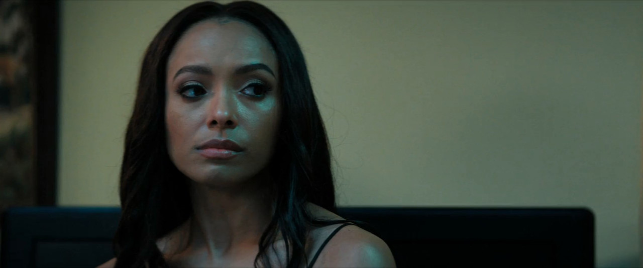 Tyler Perry's Duplicity 2025 WebRip [Hindi + English] 480p, 720p, 1080p ESub Screenshot