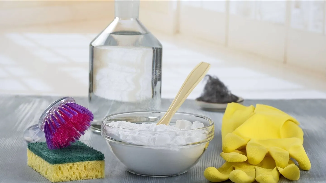 ¿Cuáles son los usos del bicarbonato para limpiar?