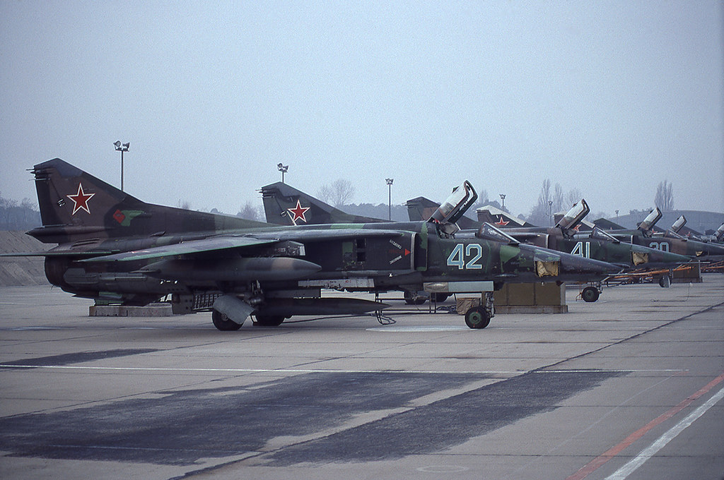 559 APIB Mig-27K 42 Blue_76802627165_3 [Finsterwalde 3.93] On the ramp shortly before leaving German