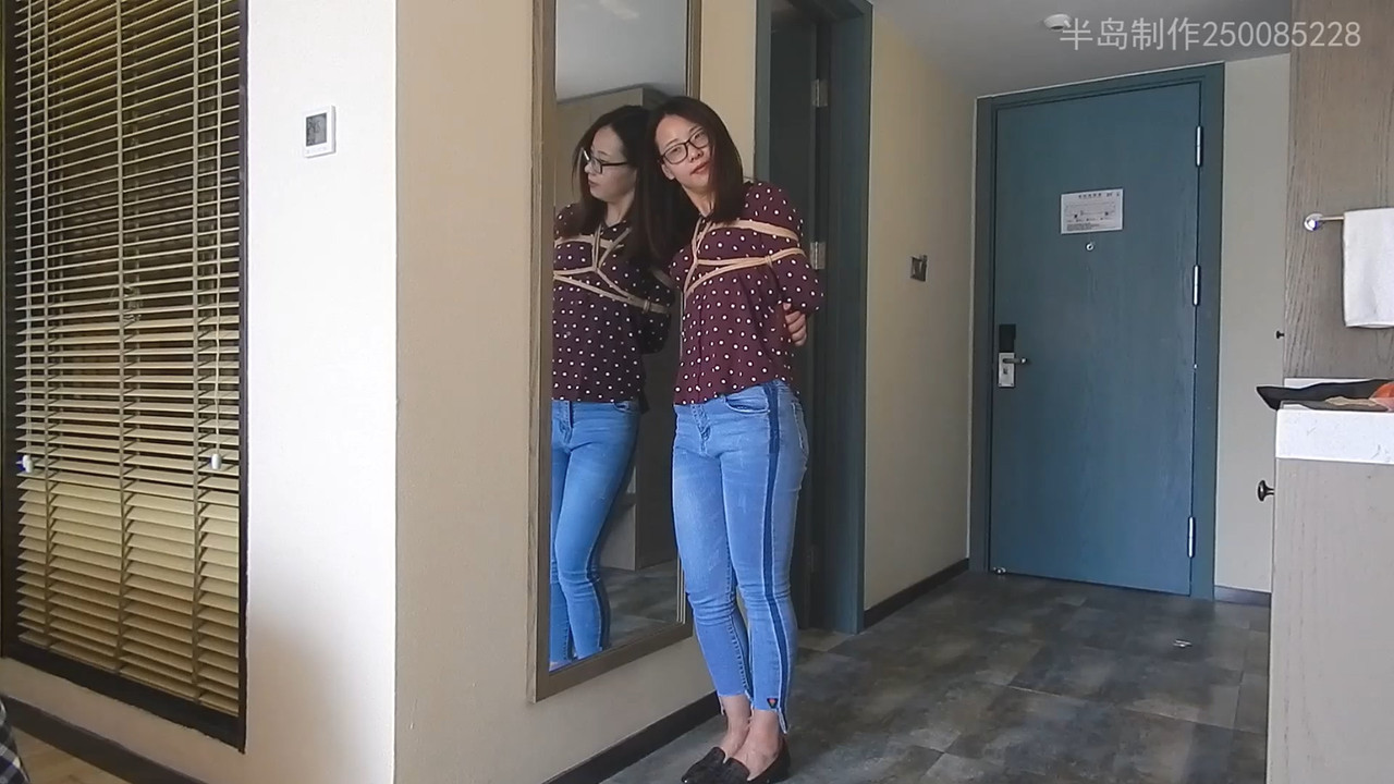 半岛束艺 小林忆莲~阿紫 超紧日式订外卖.mp4_20230903_130428.218